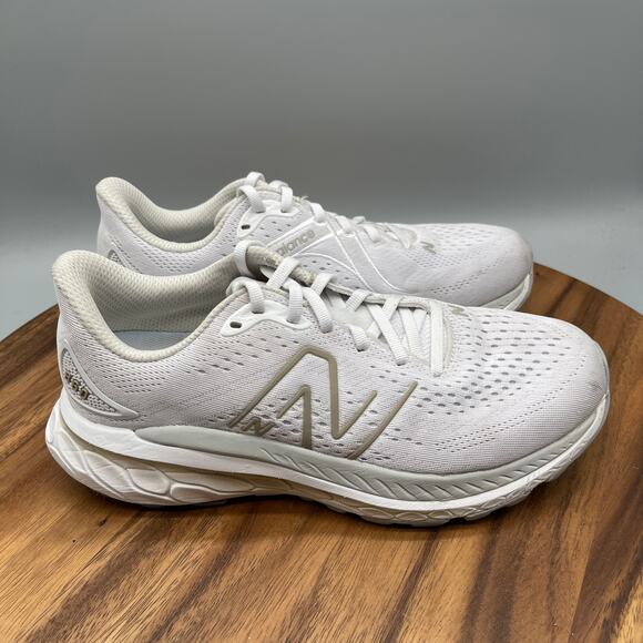 New Balance 860v13 Shoes Womens Size 8D White Fresh Foam Running Comfort Walking - Picture 1 of 8